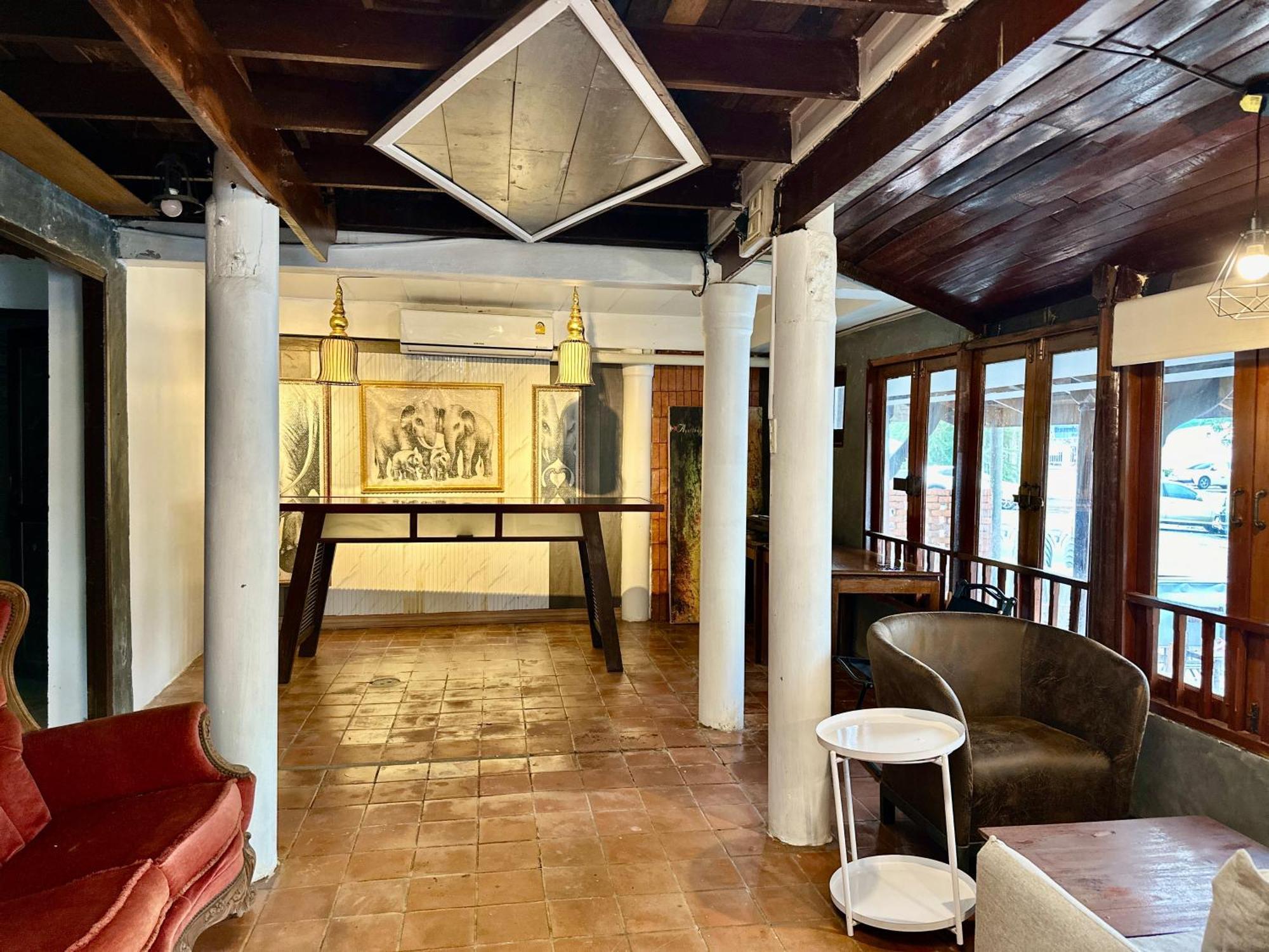 Tony'S Place Ayutthaya מראה חיצוני תמונה