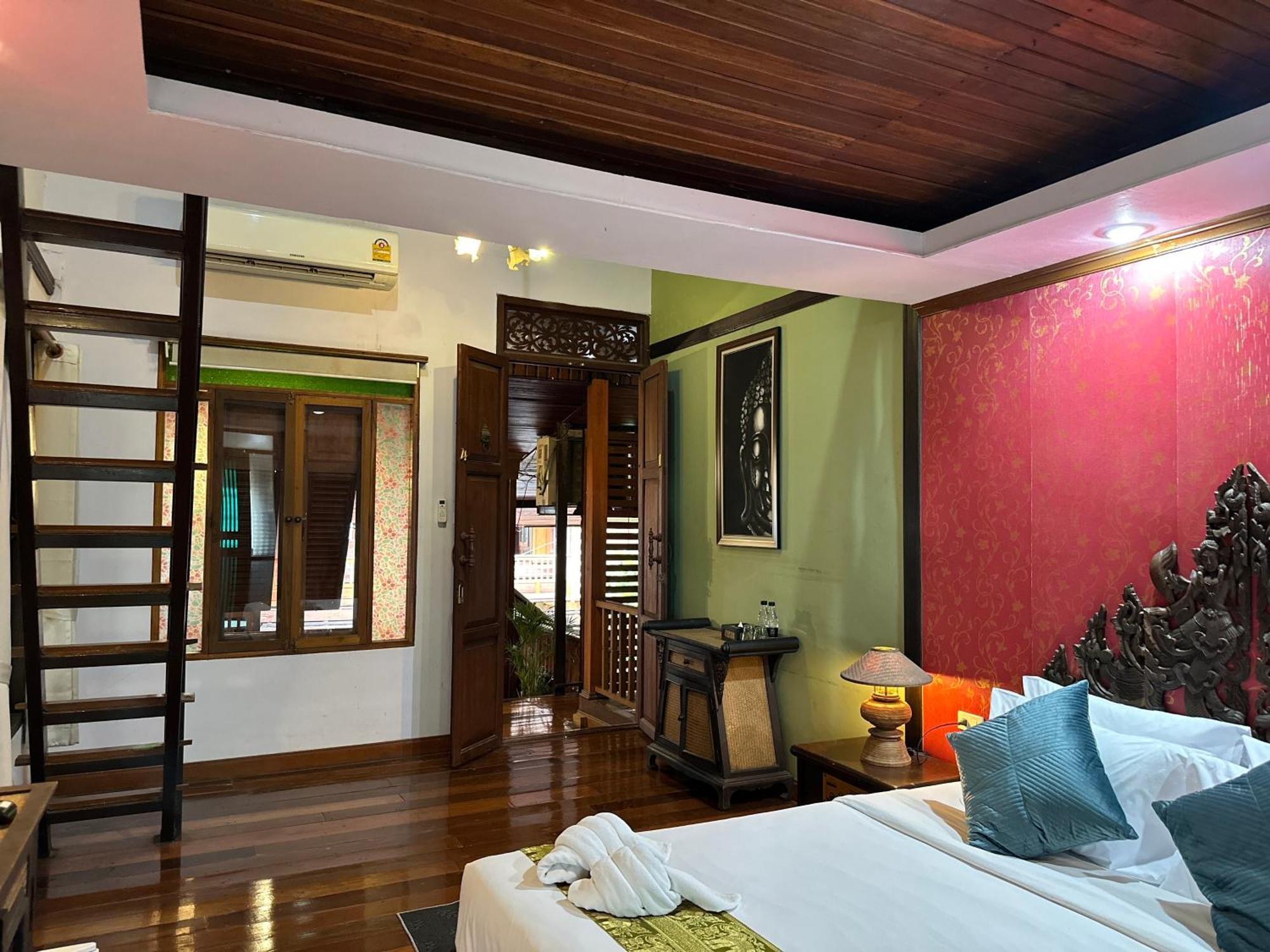 Tony'S Place Ayutthaya מראה חיצוני תמונה