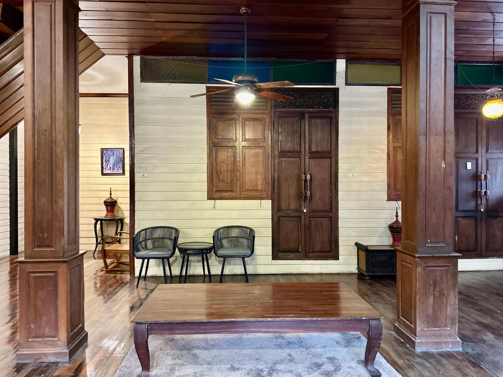 Tony'S Place Ayutthaya מראה חיצוני תמונה