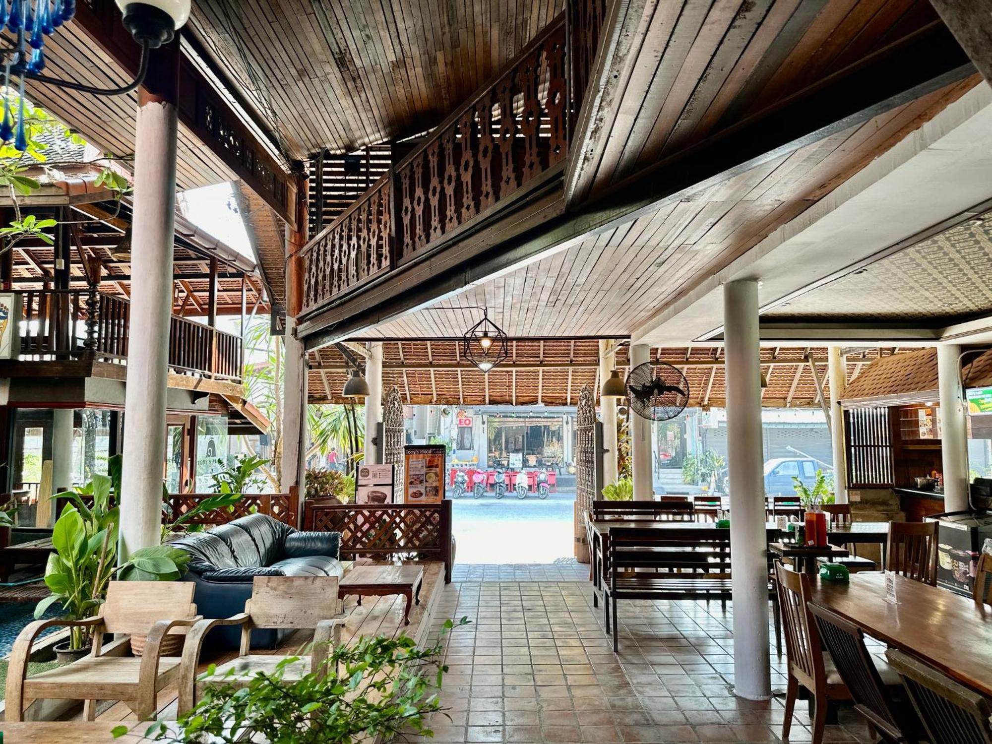 Tony'S Place Ayutthaya מראה חיצוני תמונה