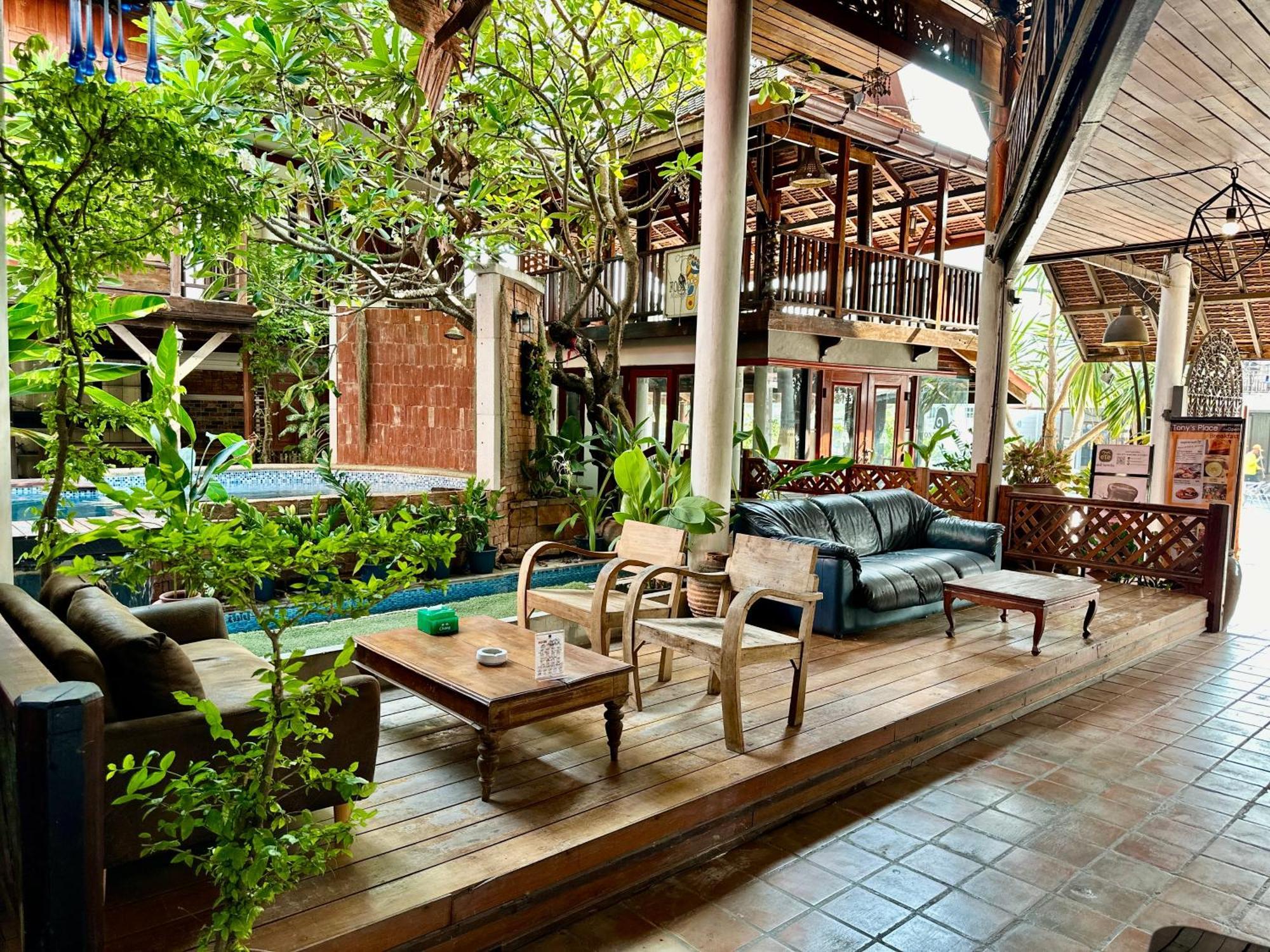 Tony'S Place Ayutthaya מראה חיצוני תמונה