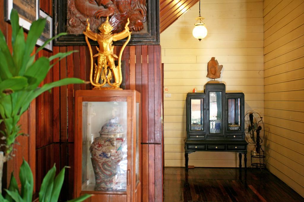 Tony'S Place Ayutthaya מראה חיצוני תמונה
